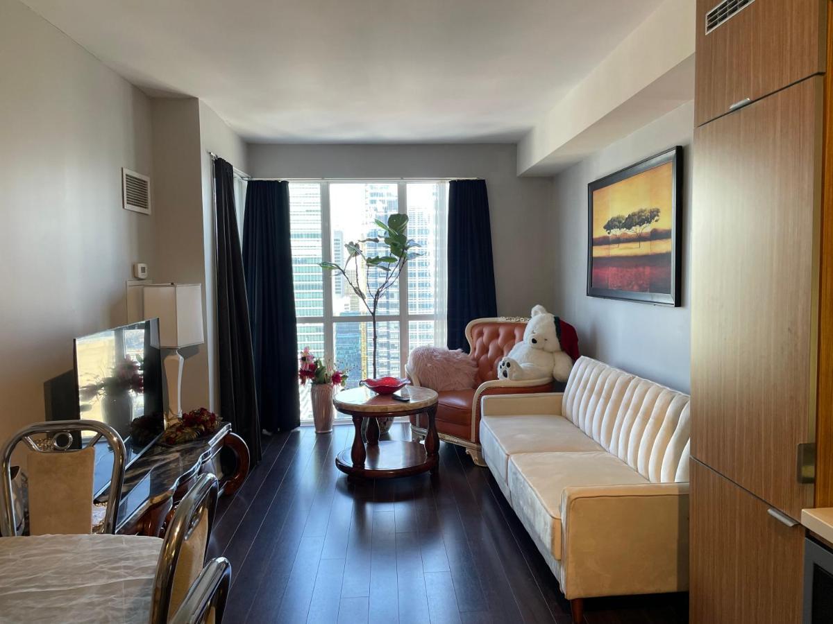 Luxury Condo With Cn Tower View Toronto Exteriör bild