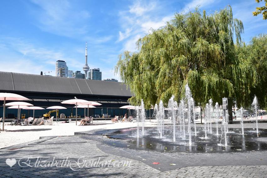 Luxury Condo With Cn Tower View Toronto Exteriör bild